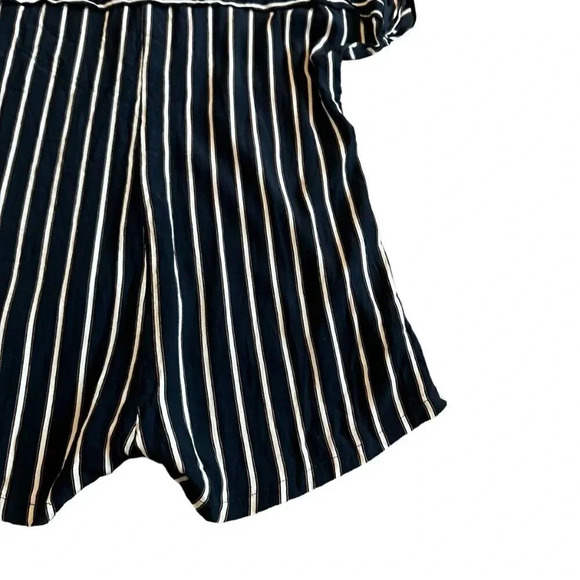 Faithfull The Brand Black White Striped Romper Shorts One Piece Size XS Women's - Picture 10 of 12